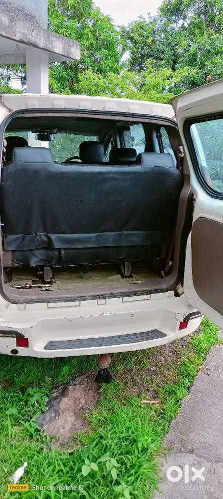 Mahindra Xylo 2011