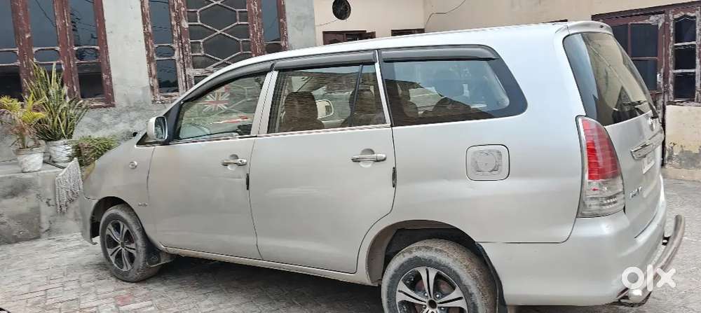 Toyota Innova 2006