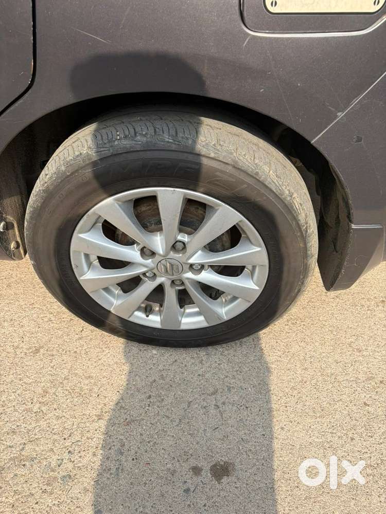 Maruti Suzuki Ertiga Zdi 2015
