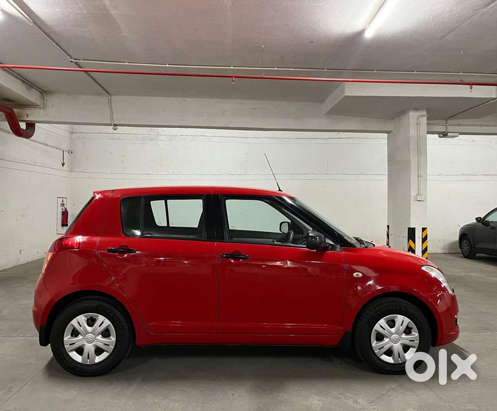 Maruti Suzuki Swift 1.3 Vxi, 2010, Petrol