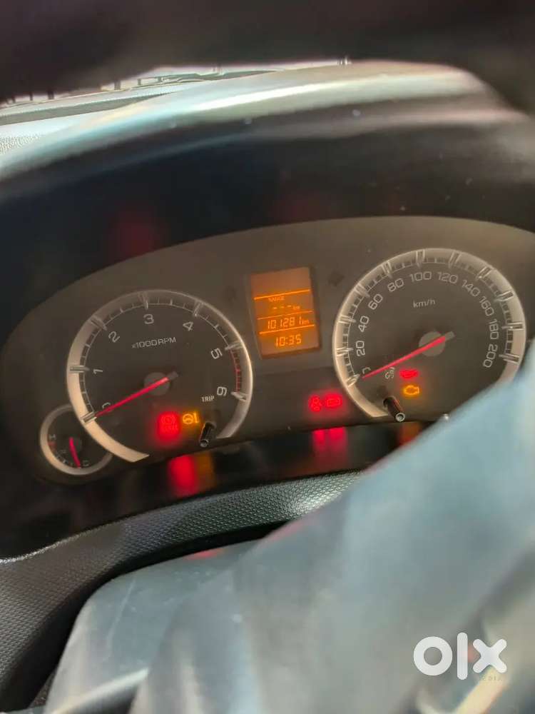 Maruti Suzuki Swift 2012, 3rd Owner Top Condition, Runing Insurance