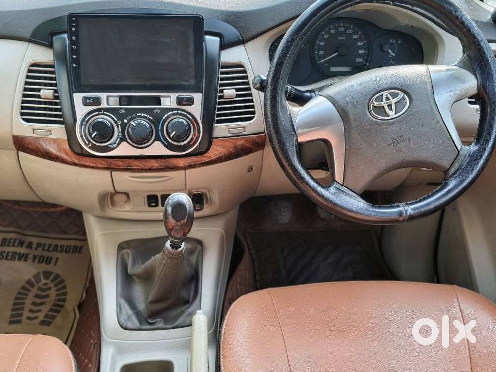 Toyota Innova [2013-2016] 2.5 G4 8 Str, 2014, Diesel