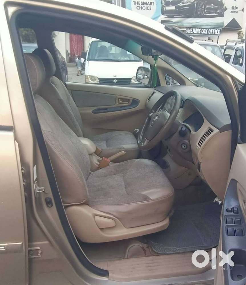 Toyota Innova 2.5 G (diesel) 8 Seater, 2007, Diesel