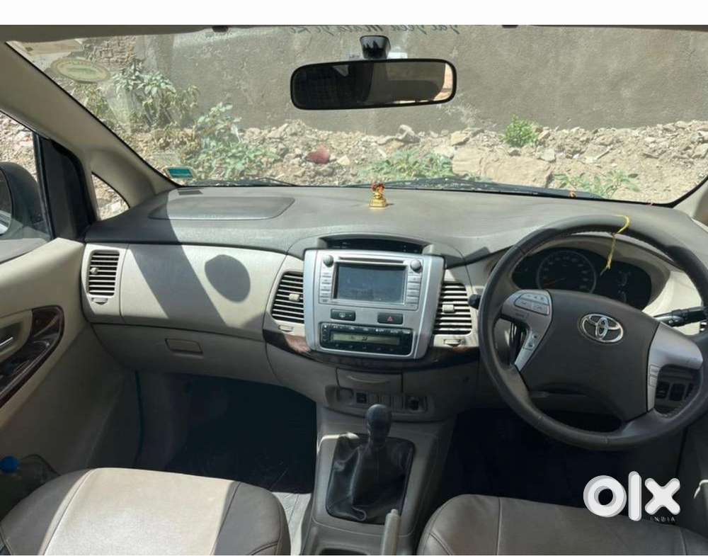 Toyota Innova Diesel 2012