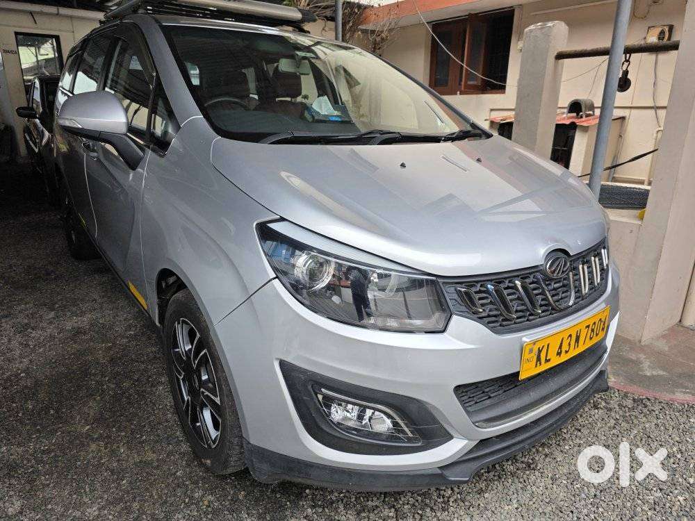 Mahindra Marazzo M6 8str, 2021, Diesel