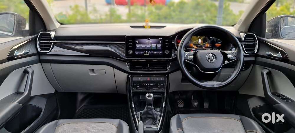 Skoda Kushaq 1.0 Tsi Style, 2023, Petrol