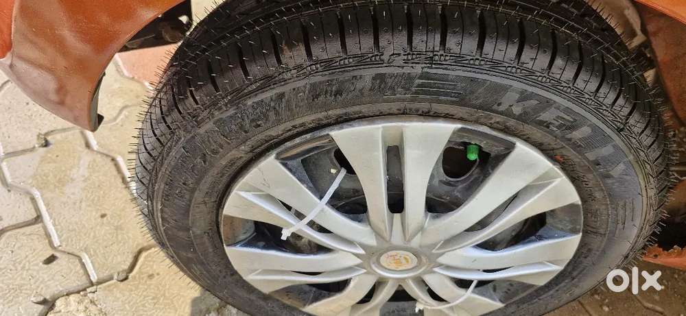 With New Tyre ,stepni Fully Loaded Family Car , With Full Cng 300km