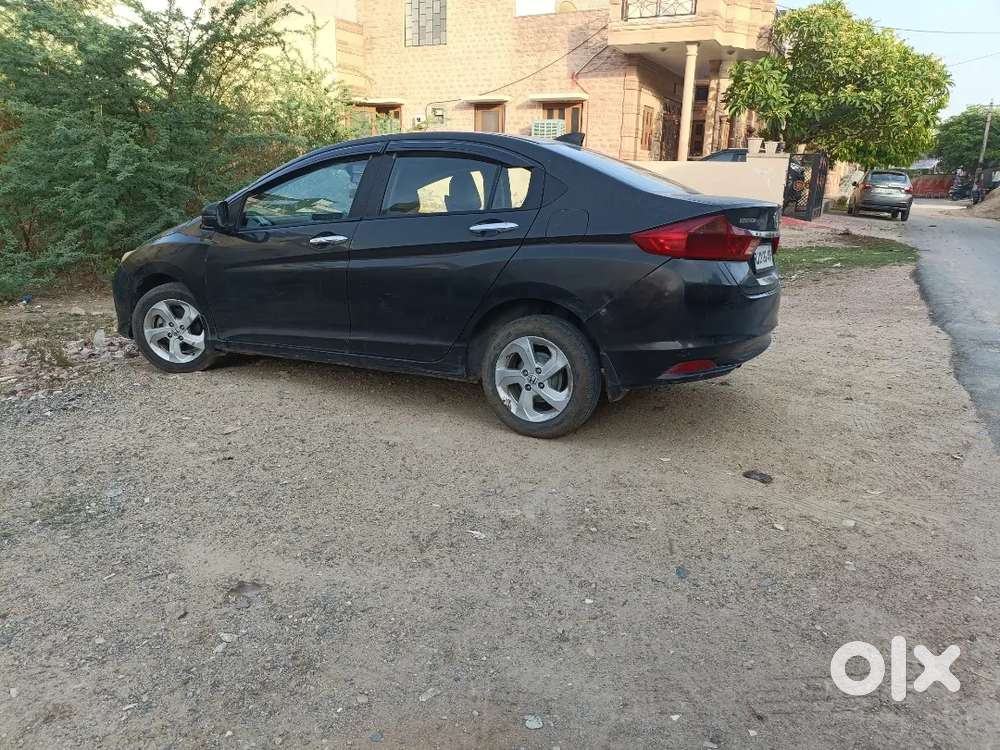 Gadi Chalu Condition Mein Hai Jodhpur Number Rj 19