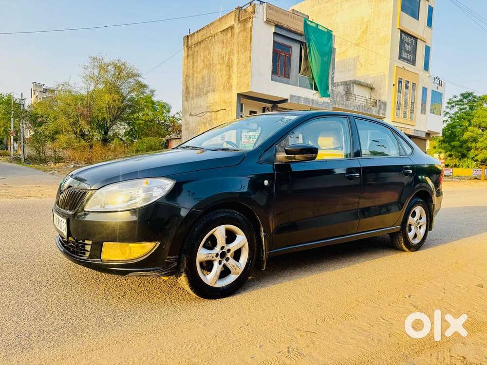 Skoda Rapid 1.5 Tdi Elegance Plus Mt Black Package, 2012, Diesel
