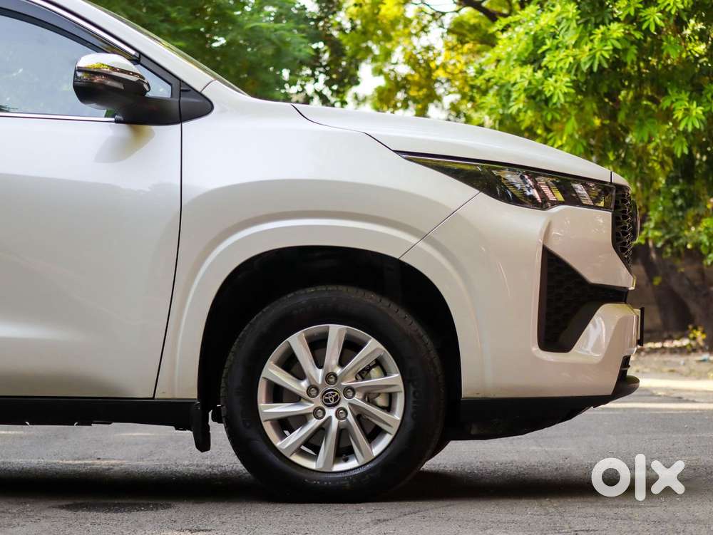 Toyota Innova Hycross 2.0 Gx 7 Str, 2026, Petrol