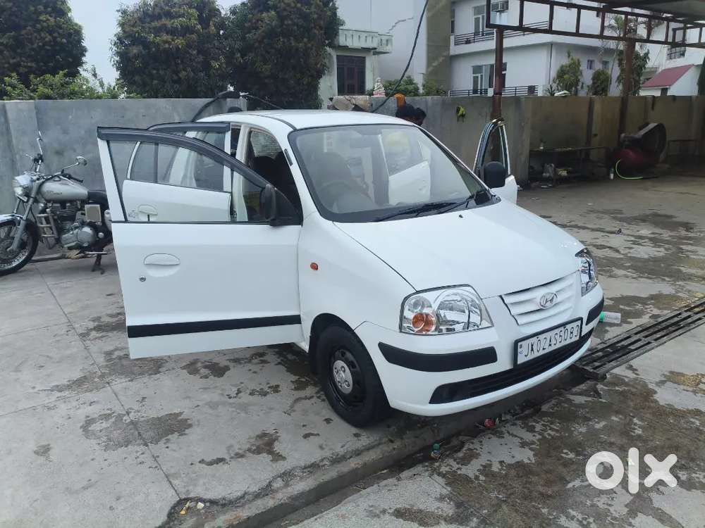 Santro White Scratch Less .