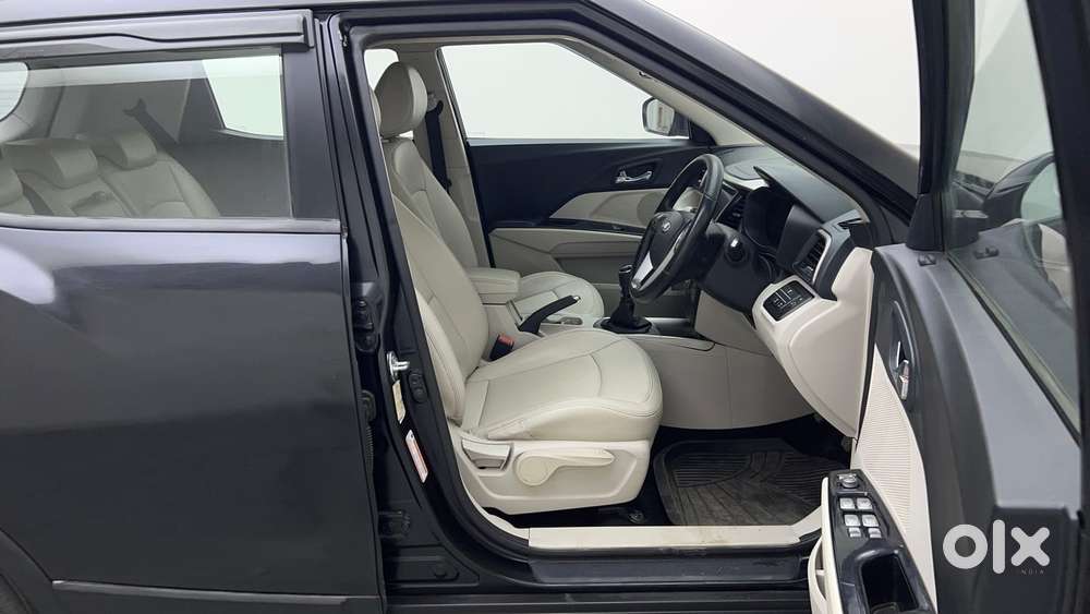 Mahindra Xuv300 W8 Option, 2019, Petrol