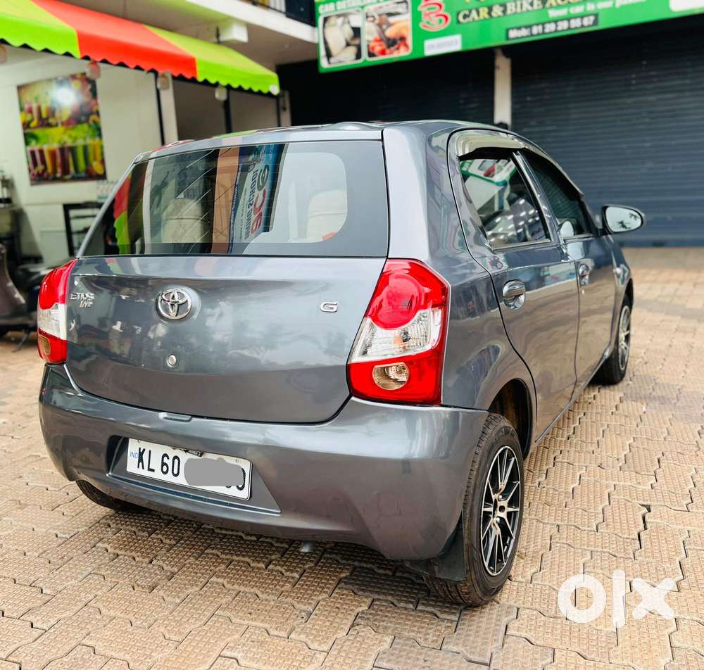 Toyota Etios Liva 2014-2016 V, 2016, Petrol