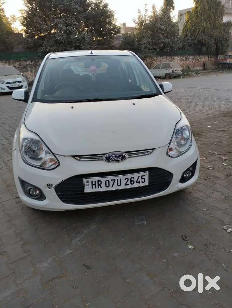 Ford Figo 2014 Diesel 129000 Km Driven White Colour