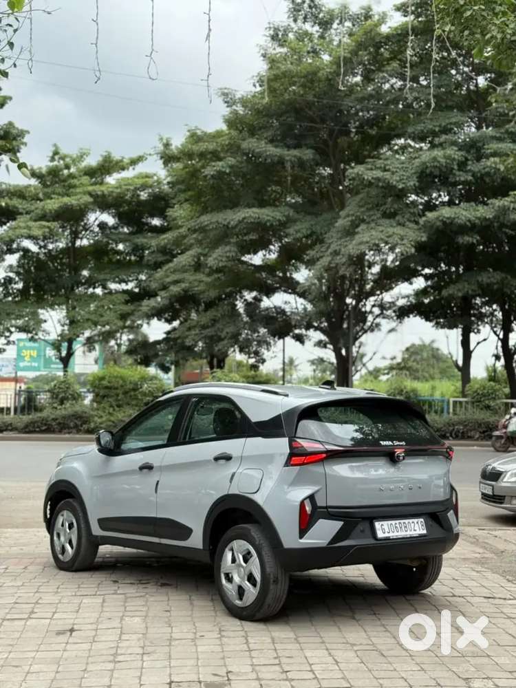 Tata Nexon 1.2 Revotron 2025