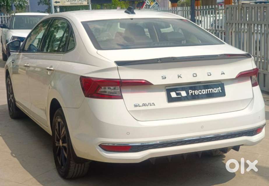 Skoda Slavia 1.0 Tsi Style At, 2022, Petrol
