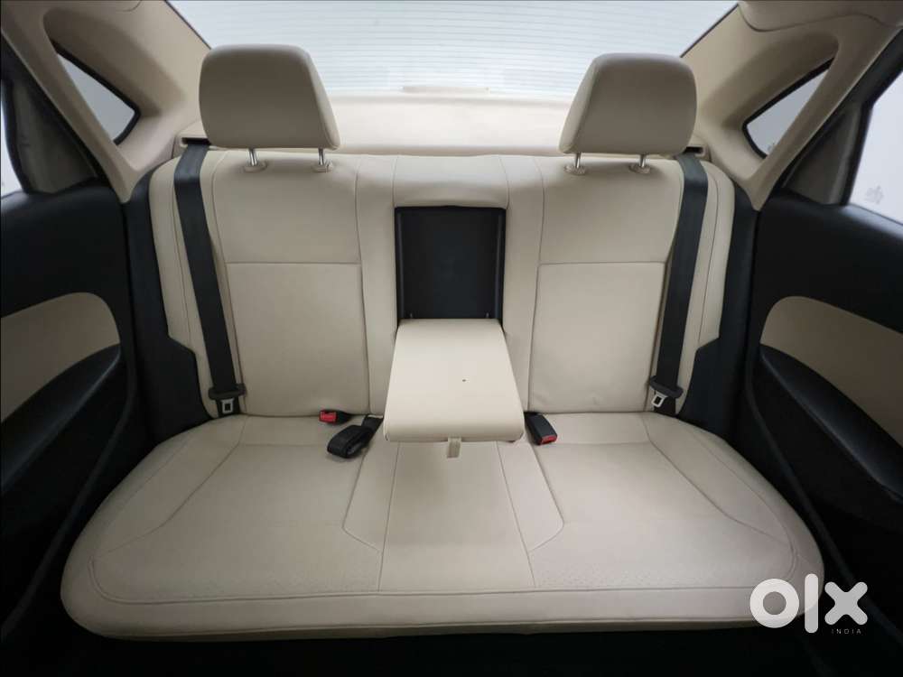 Skoda Rapid 1.6 Mpi At Style, 2017, Petrol