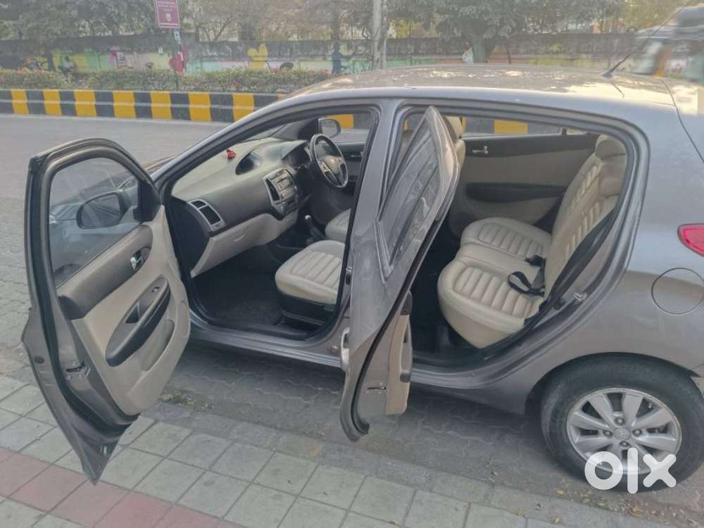 Hyundai I20 Sportz 1.2 Bs-iv, 2012, Petrol