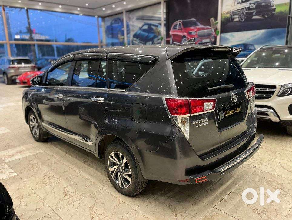 Toyota Innova Crysta 2.4 G Mt, 2022, Diesel
