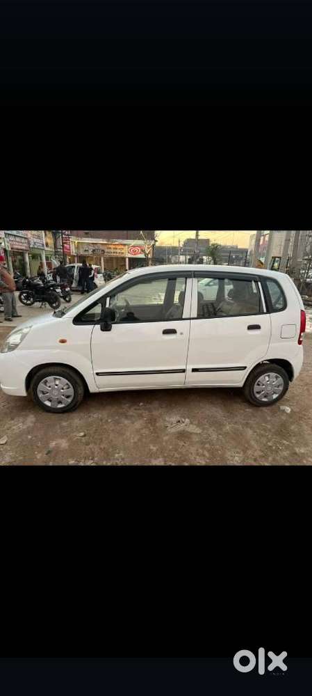 Maruti Suzuki Estilo Lxi, 2010, Petrol