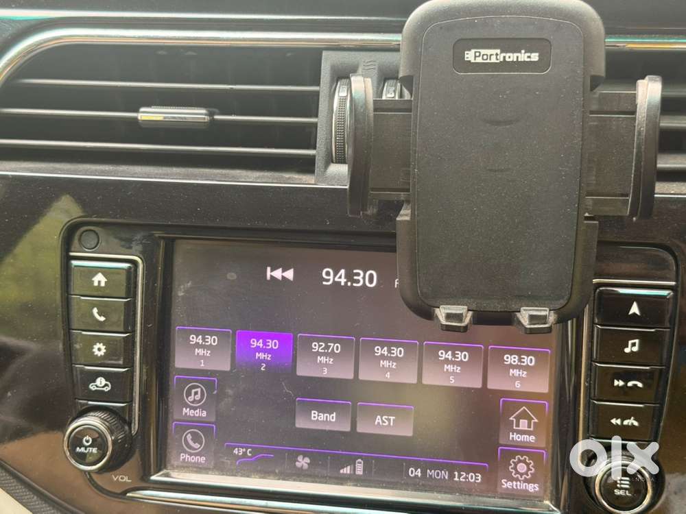 Marazzo M6 8 Seater Diesel