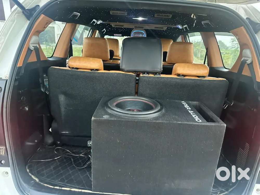 Toyota Innova Hycross 2019