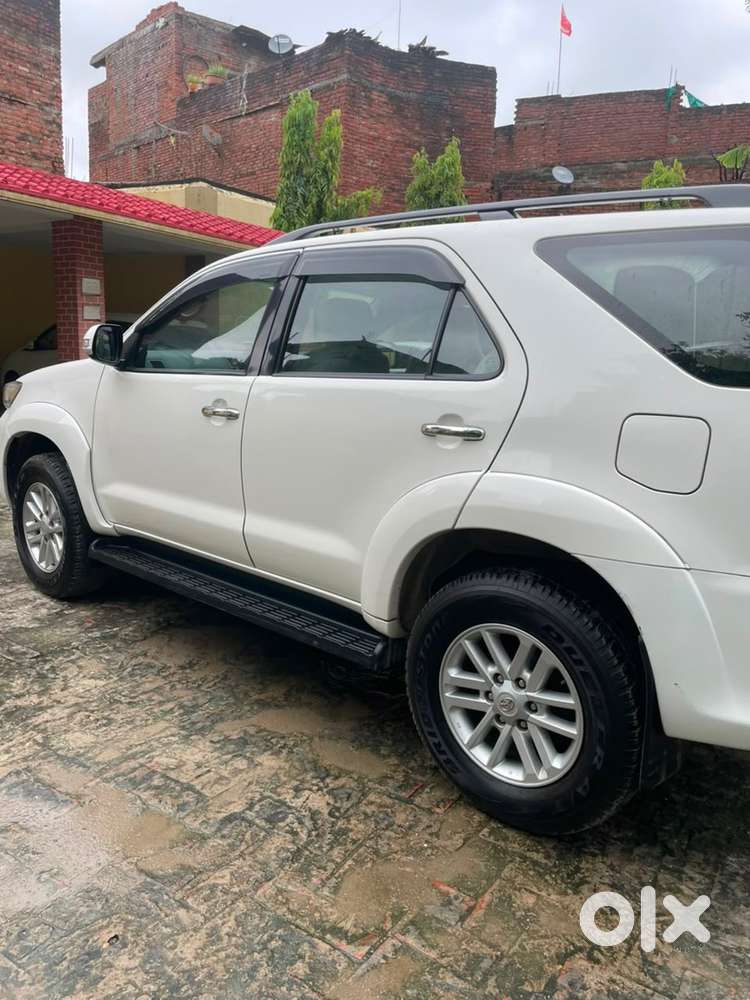 Toyota Fortuner Diesel Manual 2014