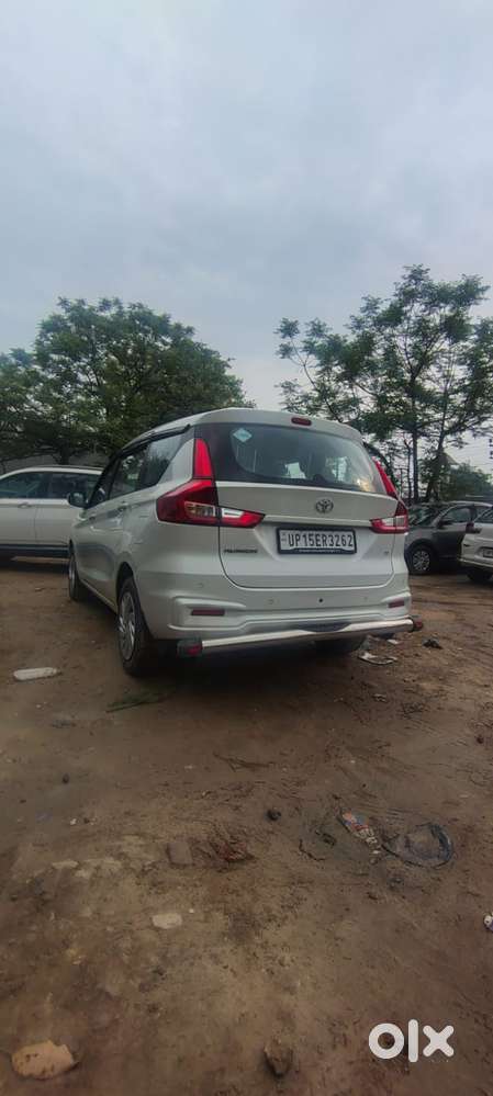 Toyota Rumion S Cng Manual Dual Tone, 2025, Cng & Hybrids