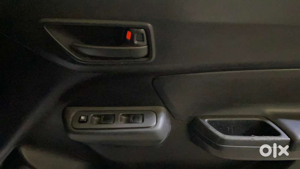 Maruti Suzuki Swift Lxi 2018, 2019, Petrol