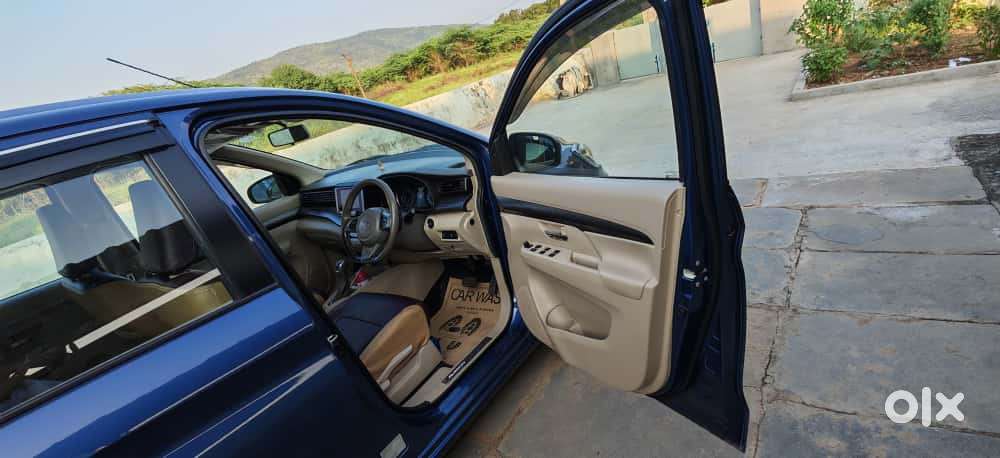Toyota Rumion 2023 Petrol Automatic