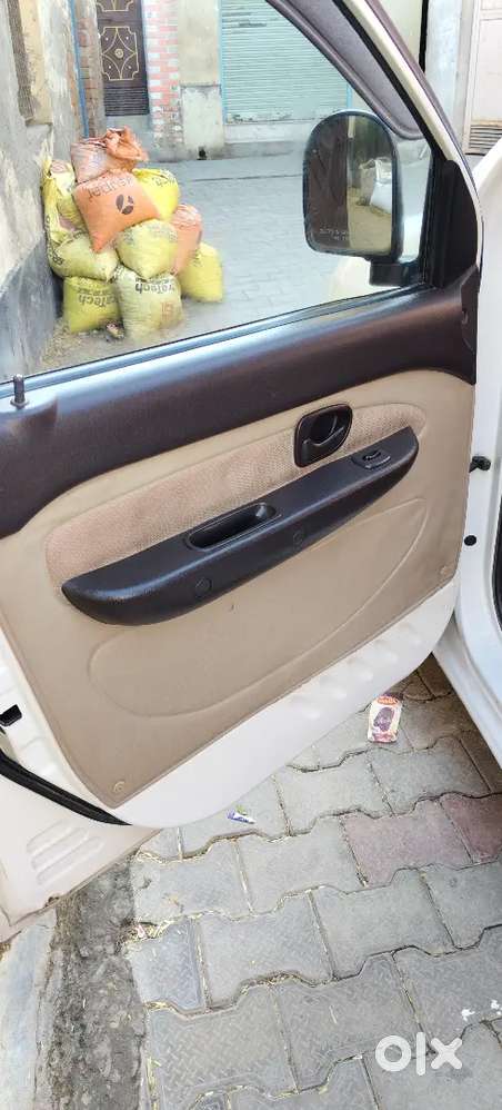 Hyundai Santro Xing 2013 Vri Good Condition
