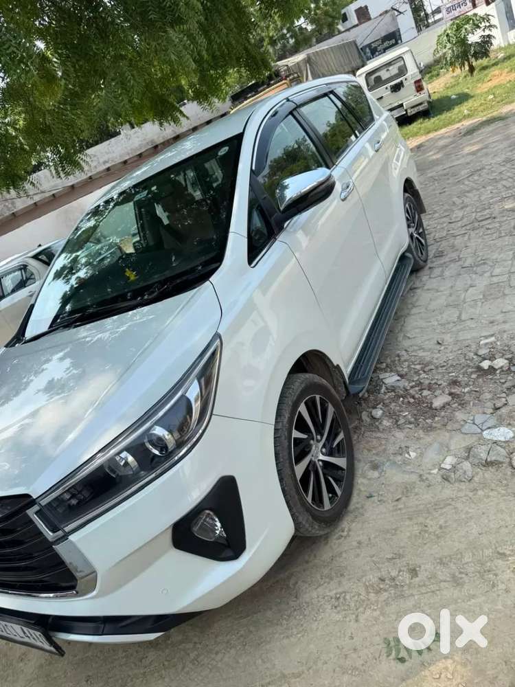 Toyota Innova Crysta [2020-ongoing] 2.4 Zx 7 Str, 2022, Diesel