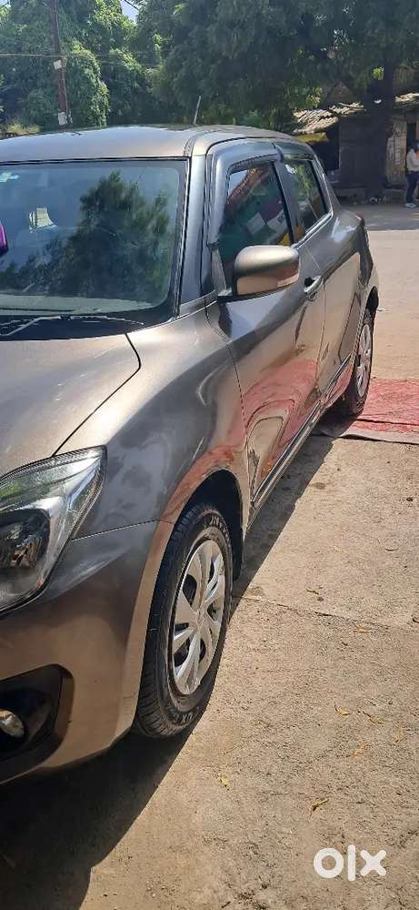 Maruti Suzuki Swift Vxi 2021