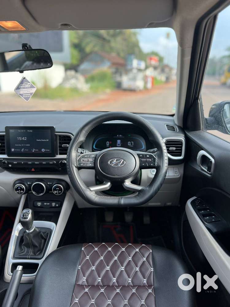 Hyundai Venue Sx Mt, 2023, Diesel