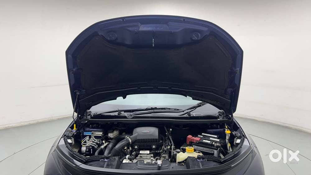 Tata Nexon Pure (s) 1.2 Petrol 6amt, 2025, Petrol