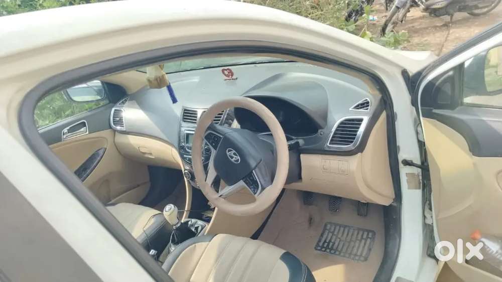 Hyundai Verna Fluidic 2011