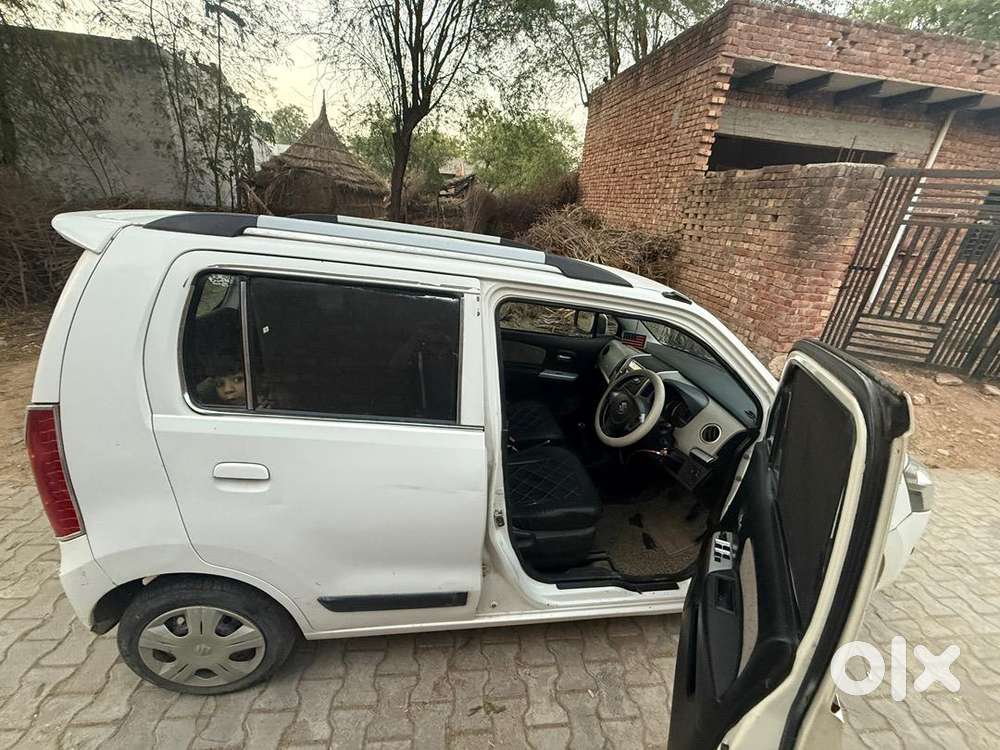 Maruti Suzuki Wagon R 2015 Petrol Well Maintained