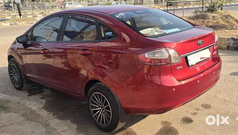 ​immaculate & Fully Loaded Ford Fiesta Diesel--100% Original Condition