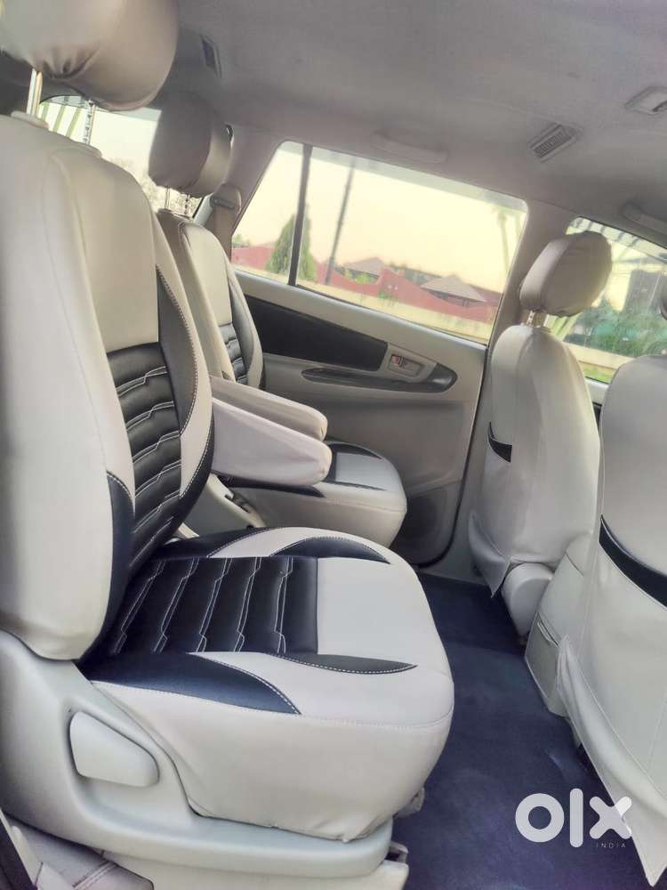 Toyota Innova 2.5 Gx 7 Seater Bs Iv, 2014, Diesel