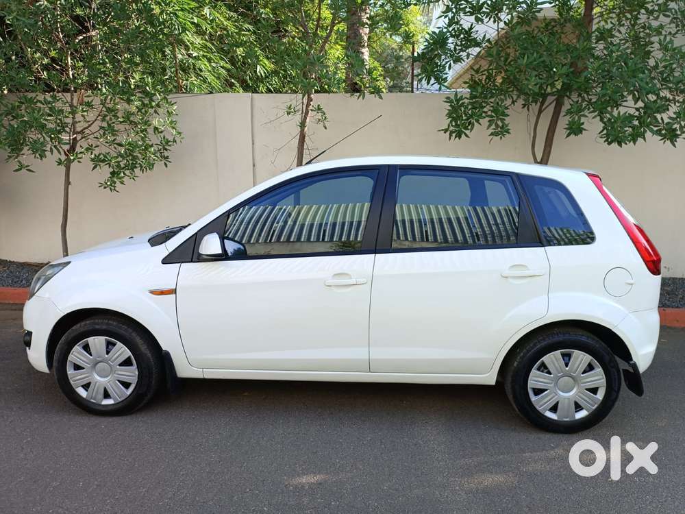 Ford Figo Diesel Titanium, 2011, Petrol