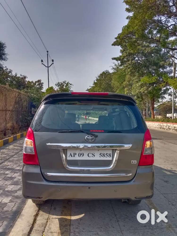 Toyota Innova 2013 Diesel 152000 Km Driven