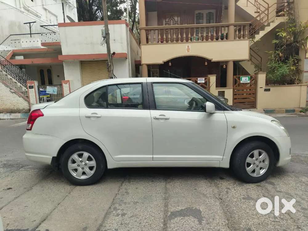 Maruti Suzuki Swift Dzire 2012 Petrol 65000 Km Driven