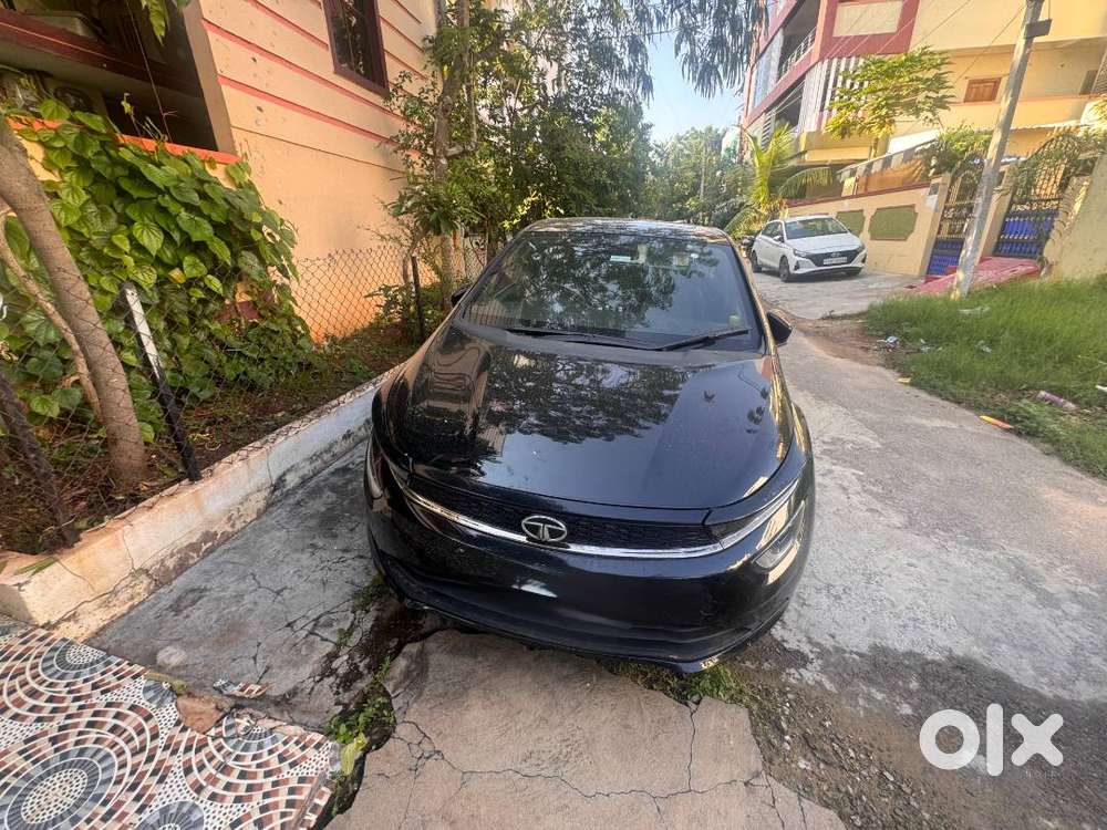 Tata Altroz 2023 Dark