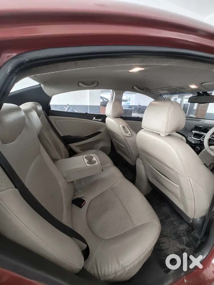 Hyundai Fluidic Verna 2015