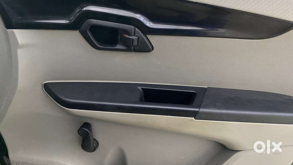 Mahindra Kuv 100 2016-2017 Mfalcon G80 K2, 2016, Petrol