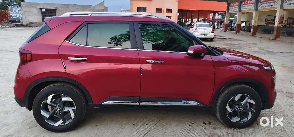 Hyundai Venue 2019 Diesel 109124 Km Driven