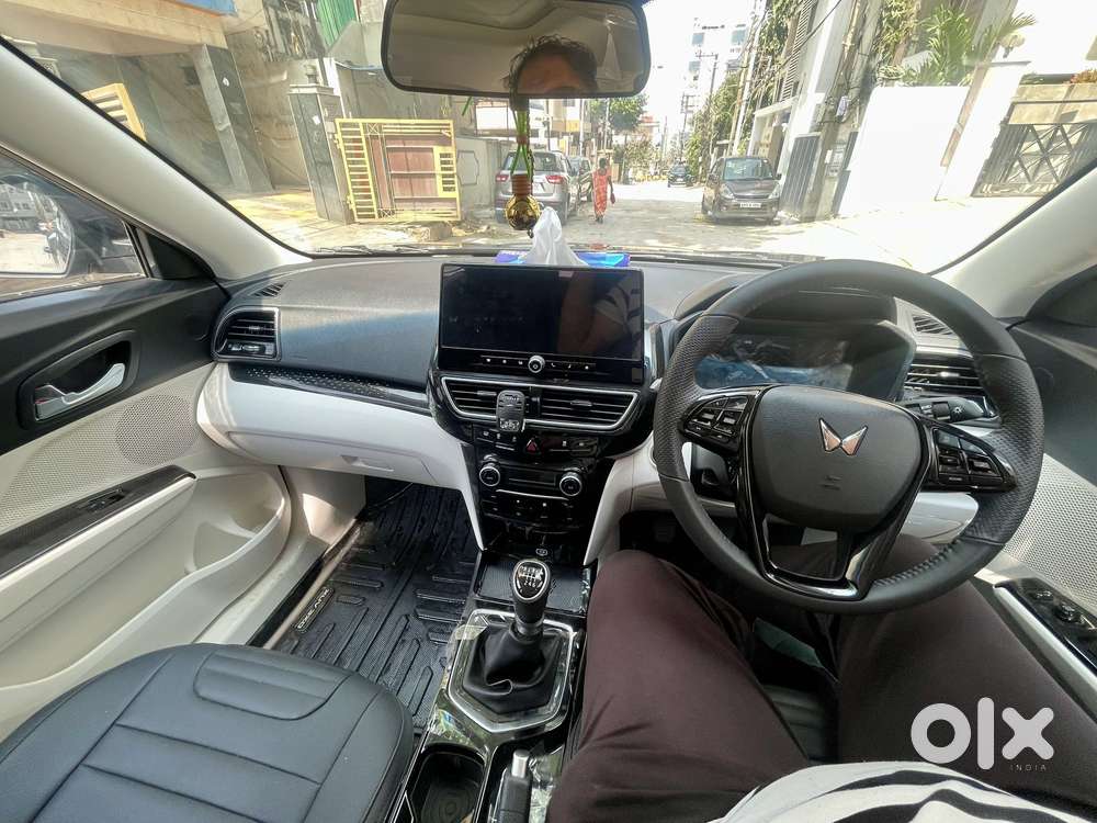 Mahindra Xuv 3xo Ax5 Ds Mt, 2024, Diesel