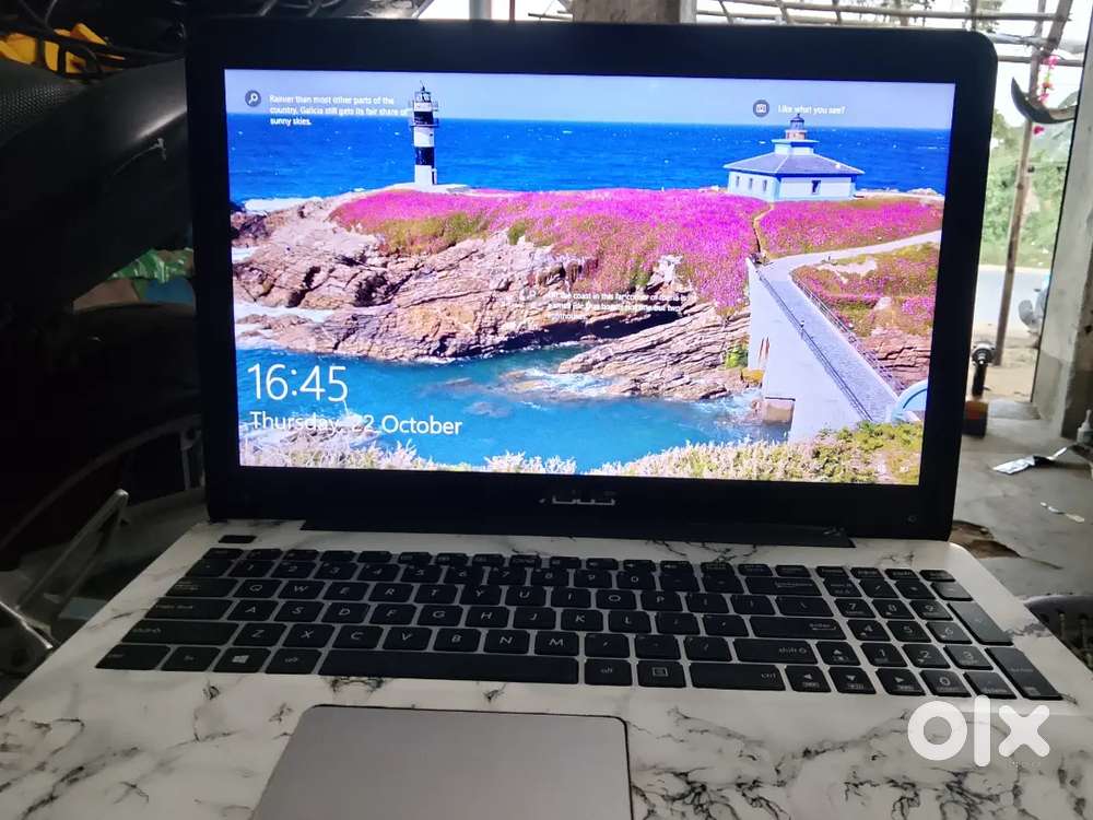 Asus laptop face condition urgent sale