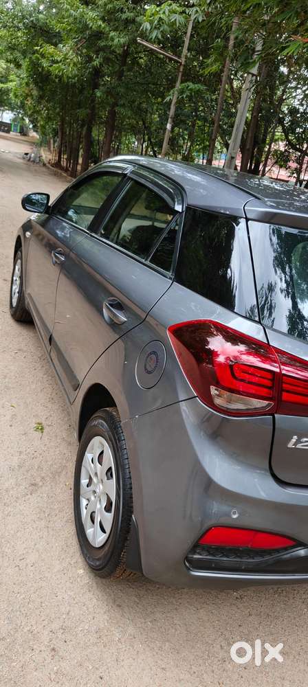 Hyundai I20 Petrol Cvt Magna Executive, 2019, Petrol