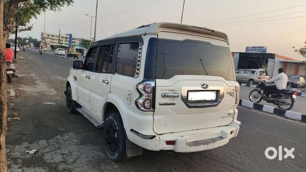 Mahindra Scorpio S2